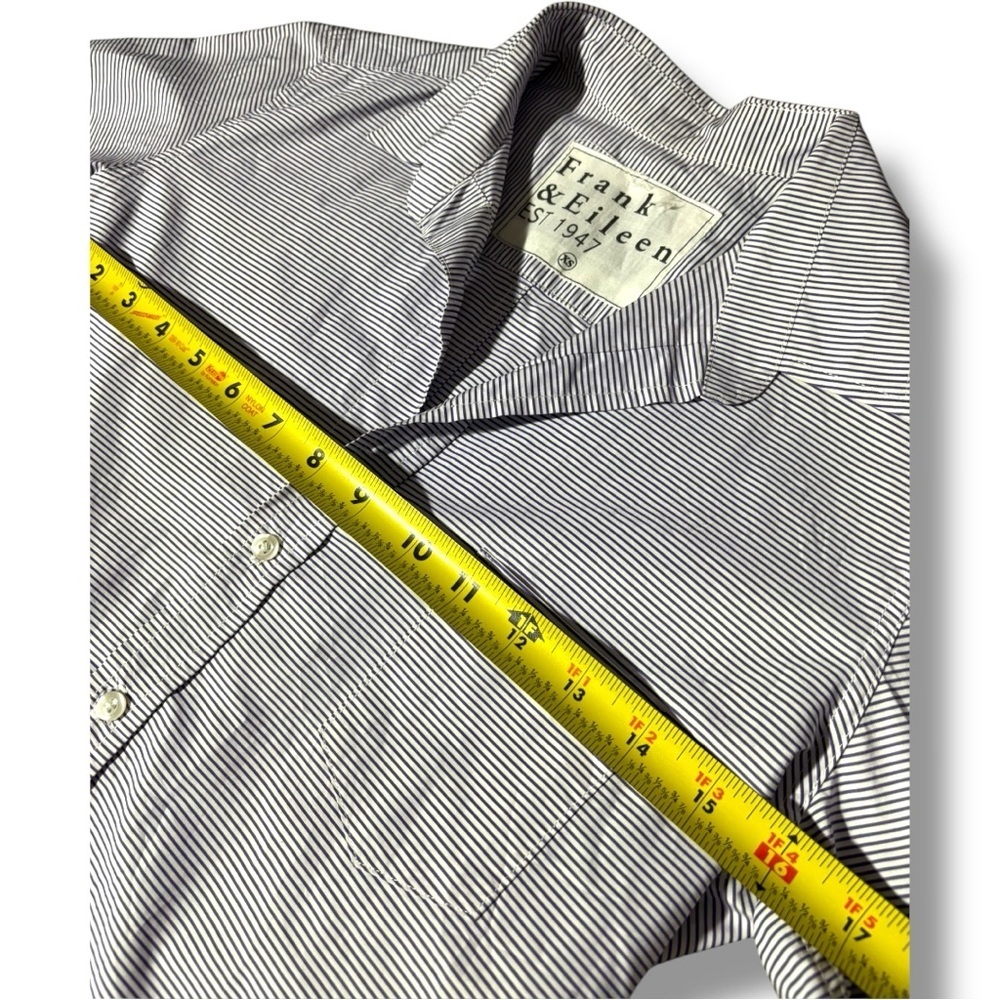 Frank & Eileen Women's Slim Fit Gray Striped Long Cuffed Sleeve Button Up Shirt - Picture 11 of 16